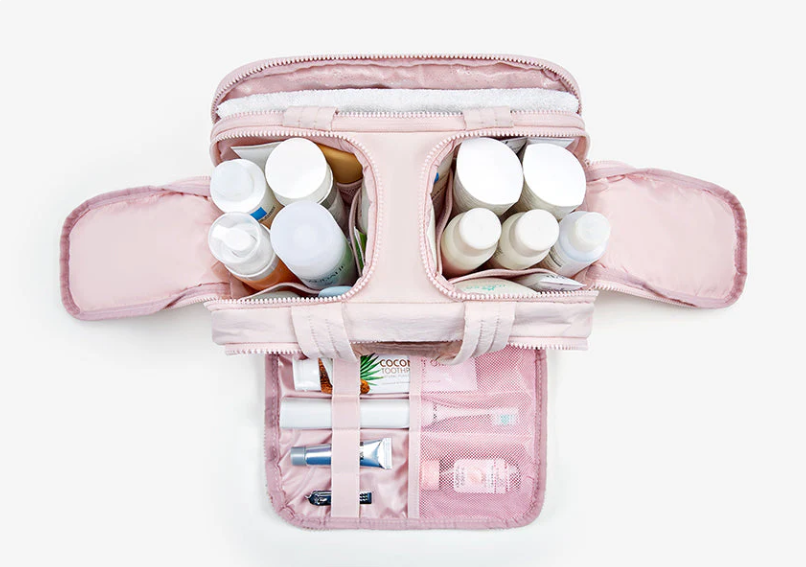 Toiletry Bag ⭐⭐⭐⭐⭐ (128 Reviews)